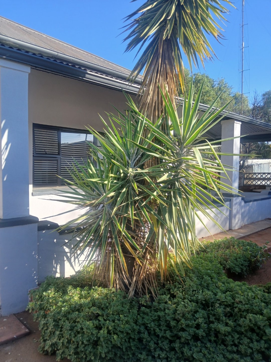4 Bedroom Property for Sale in Kimberley North Northern Cape